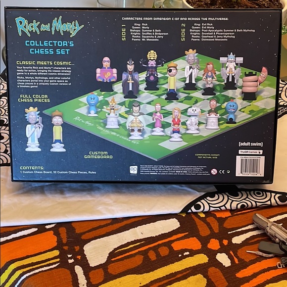 Rick and Morty Collector’s Chess Set - Picture 2 of 3